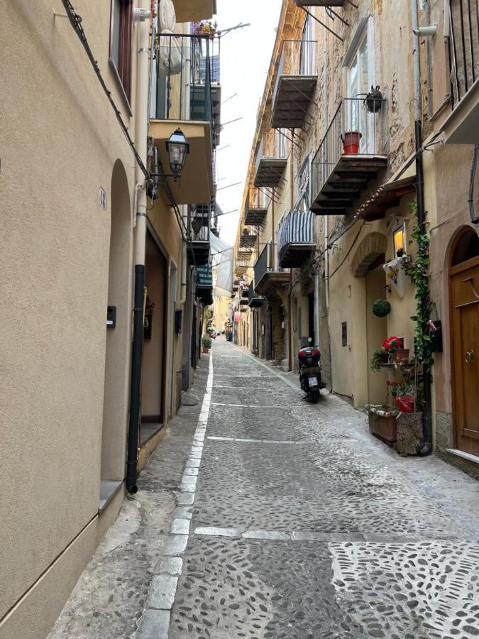 Casa Maestrale Lägenhet Cefalù Exteriör bild
